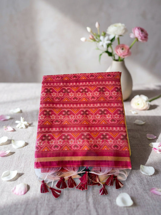Pochampalli ikat saree with geometric motifs and contrast pallu by Sol By Smitha Dubai