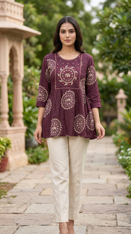Women’s Printed Cotton Short Kurti with Embroidered Yoke – Soft & Breathable