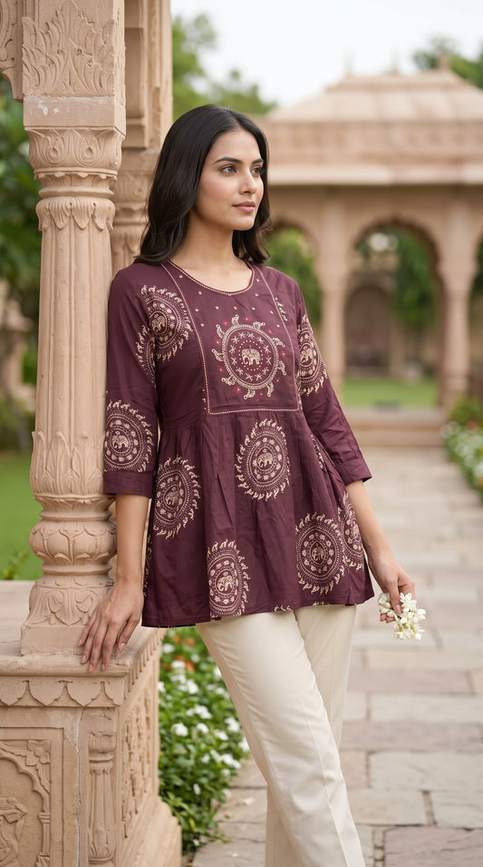 Women’s Printed Cotton Short Kurti with Embroidered Yoke – Soft & Breathable